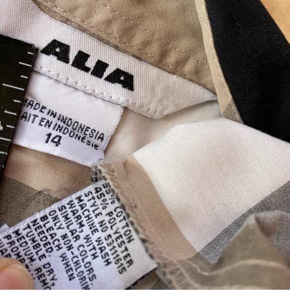 Alia Button Down Shirt - Picture 9 of 10